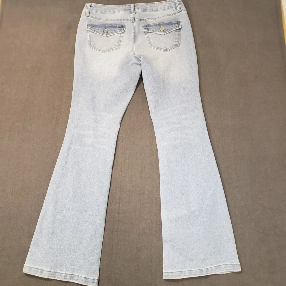 No Boundaries Bootcut Jeans Womens 10 Light Wash Heart Embroidered‎ Denim